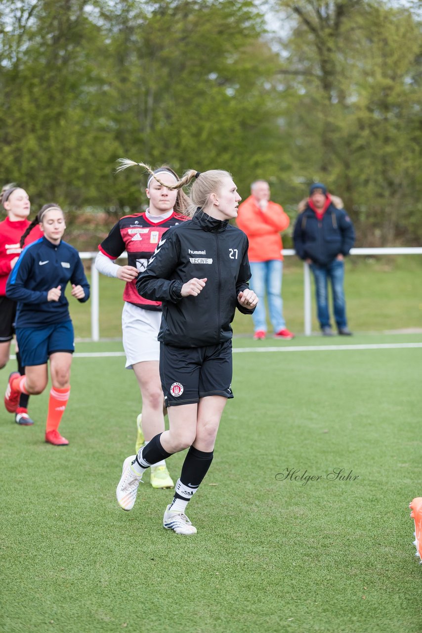 Bild 87 - Co-Trainerin der Frauen Nationalmannschaft Britta Carlson in Wahlstedt